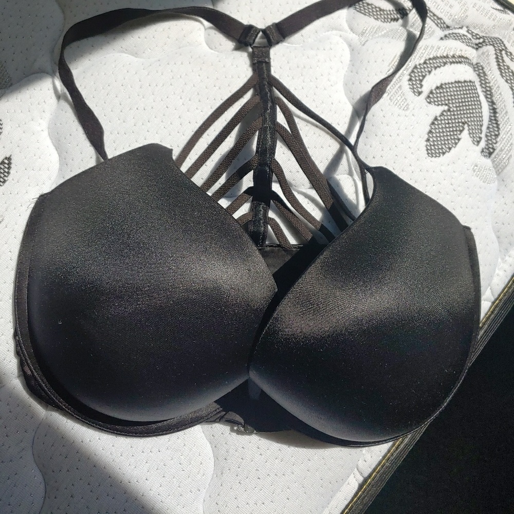 Victoria's secret Front Hook Push up bra 32DDD